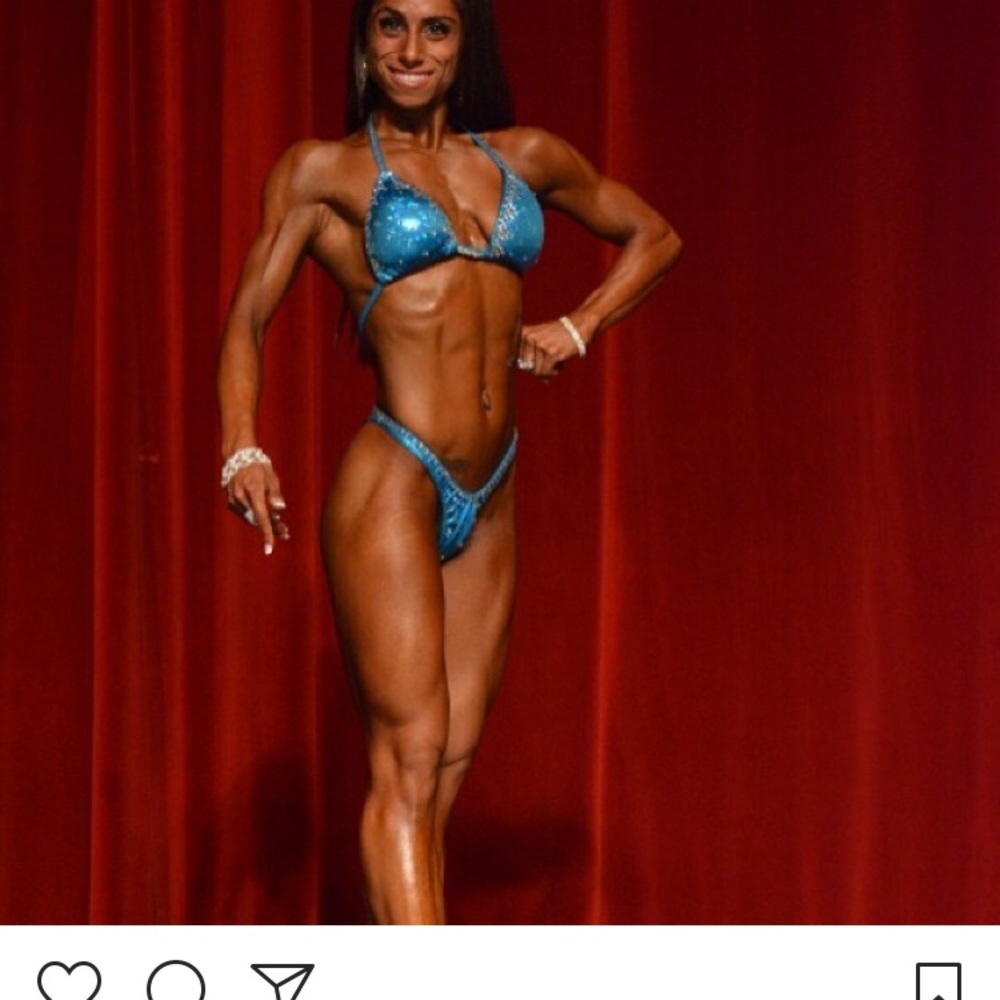 Competition bikini - Picture 5 of 8